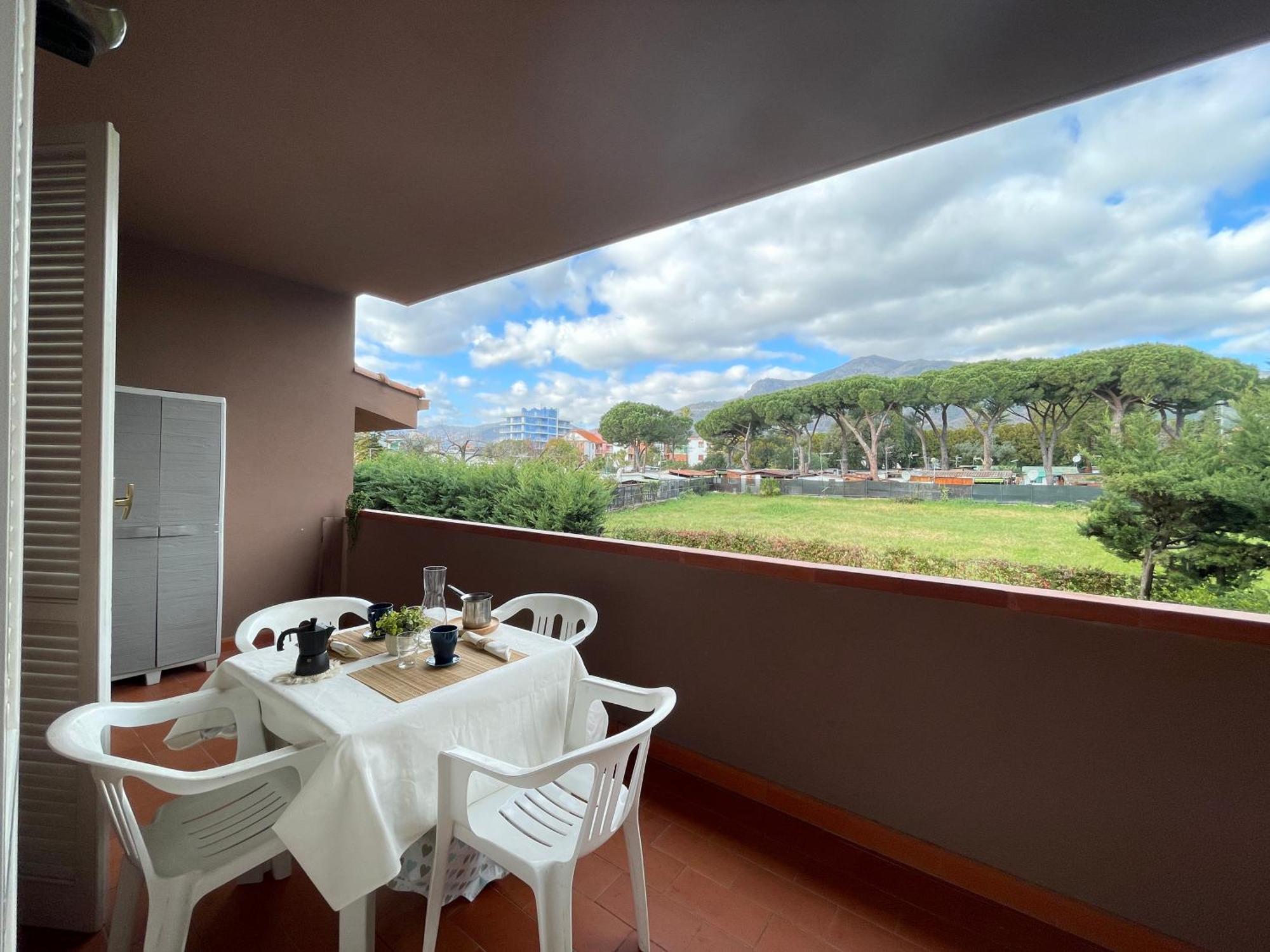 Apartmán Il Gabbiano Bilocale Con Piscina, Garage E A/C. Loano Exteriér fotografie